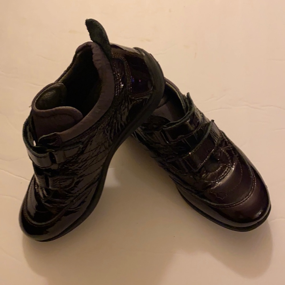 Used, CIAO girl shoes, Adjustable Straps Sz 33